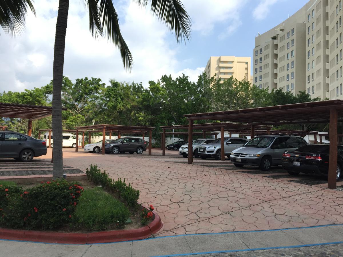 Bay View Grand Marina 1605 Sur Apartment อิกซ์ทาปา ภายนอก รูปภาพ